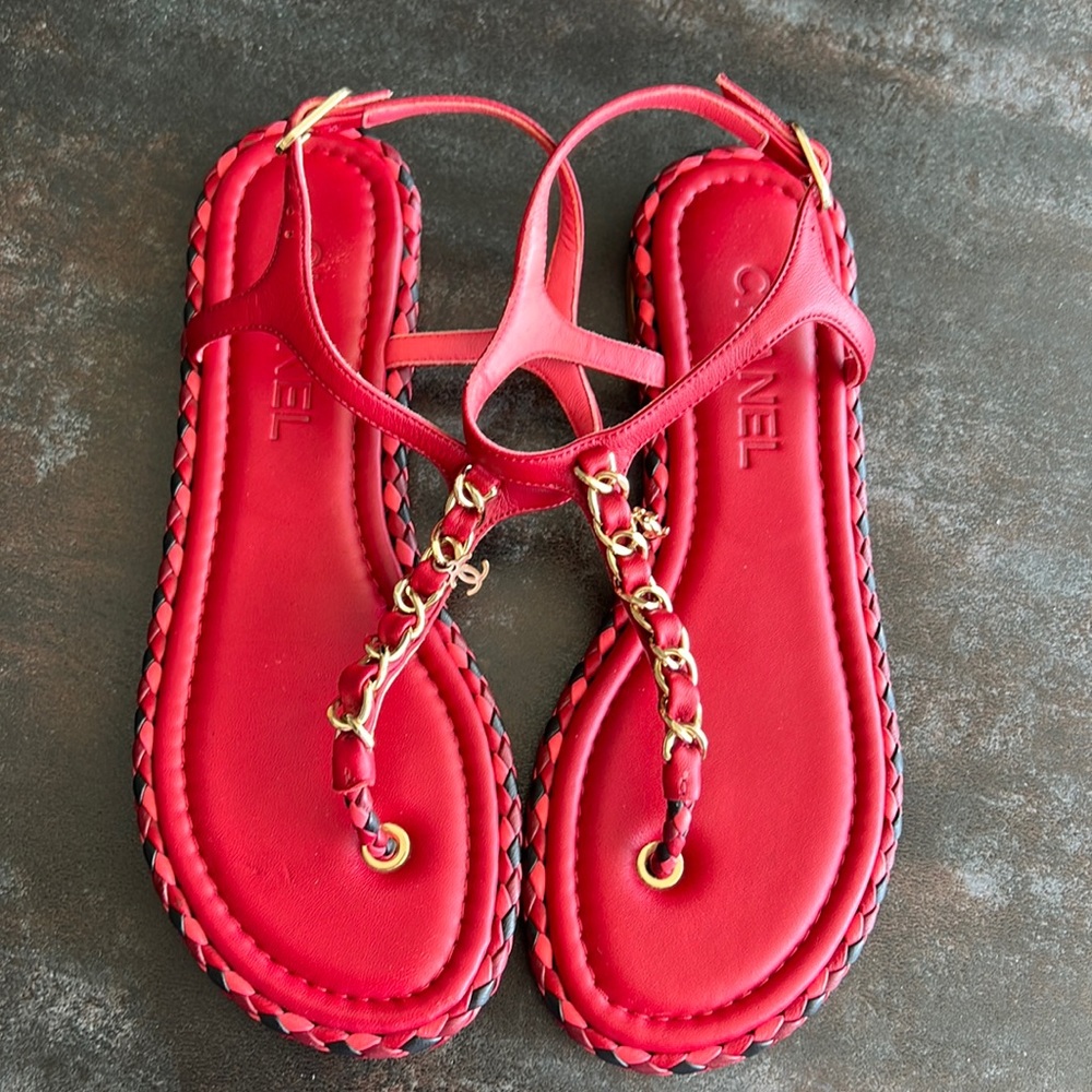 CHANEL Interlocking CC Logo Lambskin T-Strap Sandals